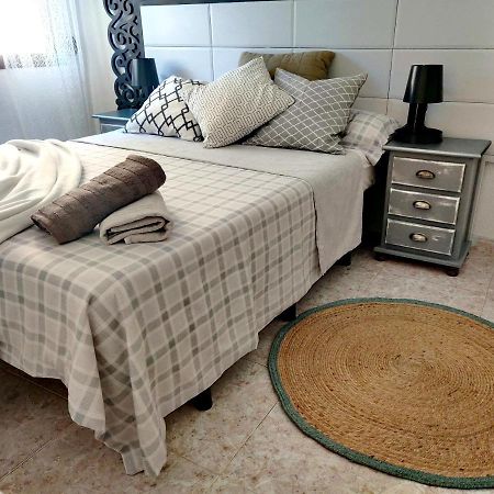 Apartament 100 M De Playa De Gandia 3 -4 Personas Parking Ascensor المظهر الخارجي الصورة