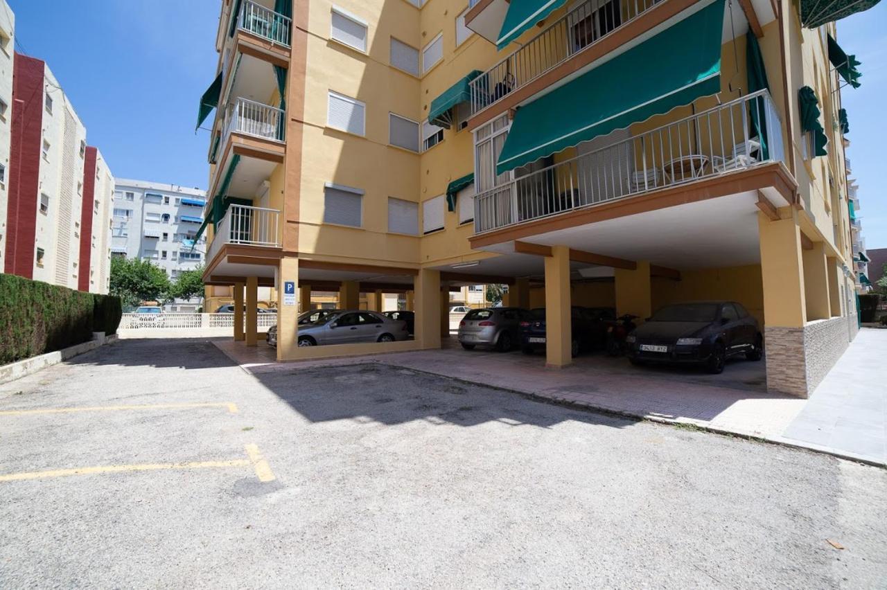 Apartament 100 M De Playa De Gandia 3 -4 Personas Parking Ascensor المظهر الخارجي الصورة