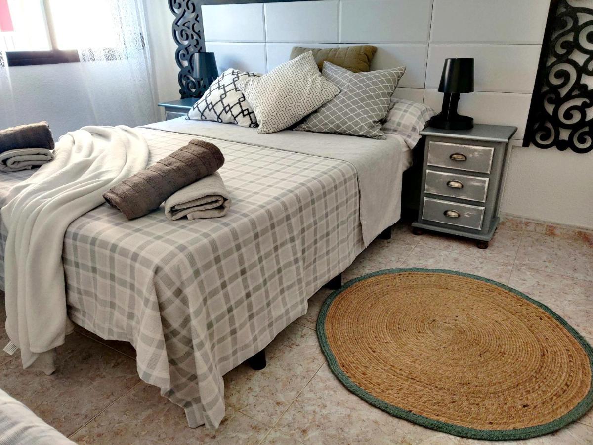 Apartament 100 M De Playa De Gandia 3 -4 Personas Parking Ascensor المظهر الخارجي الصورة