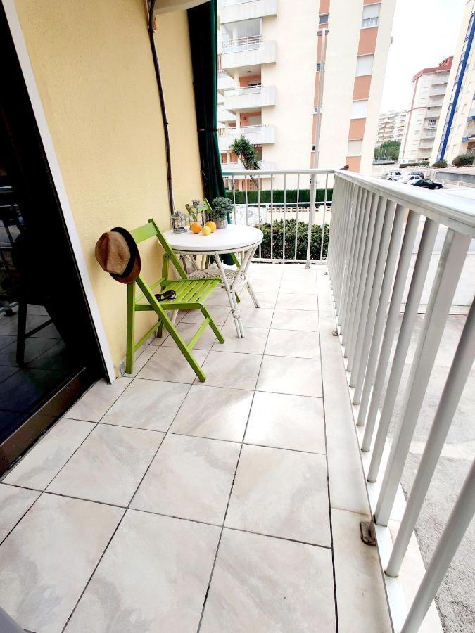 Apartament 100 M De Playa De Gandia 3 -4 Personas Parking Ascensor المظهر الخارجي الصورة